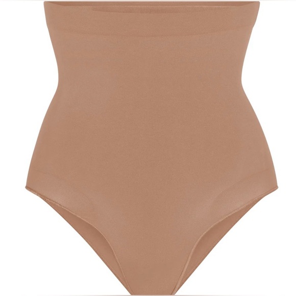 Skims Seamless Sculpt High Waisted Brief Size XL - Picture 4 of 7